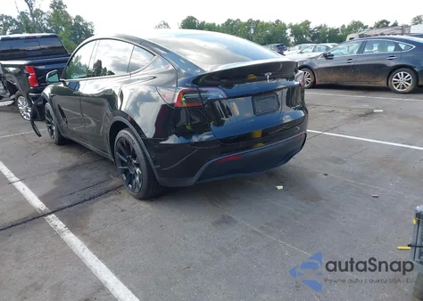 2022 Tesla Model Y Long Range Dual Motor All-Wheel Drive from USA, damaged, VIN 7SAYGDEE6NF425647